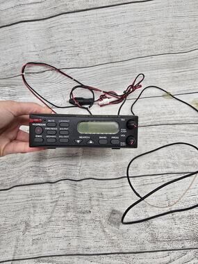 Uniden Bearcat BCT7 Bear Tracker 800 Scanner 100 Channel As Is